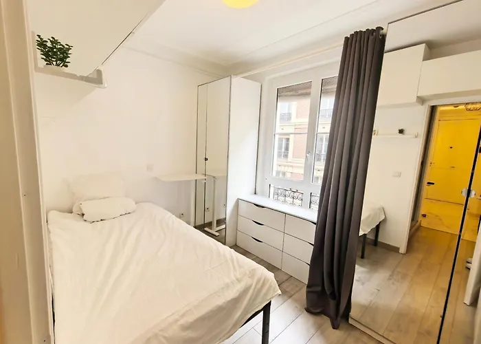 Marais Side 11e Apartment Paris